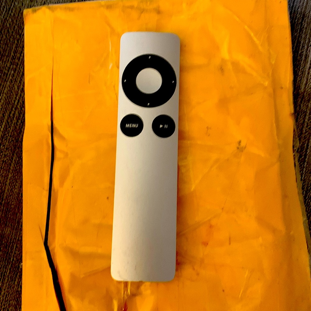 Apple IPod remote